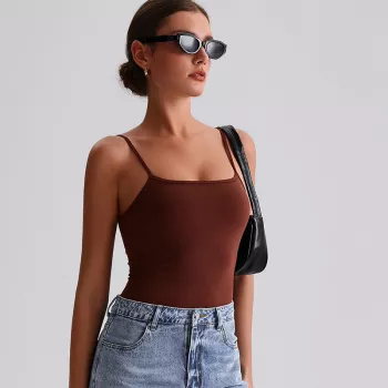 Cross-Back Sports Bra: Breathable Support for Women